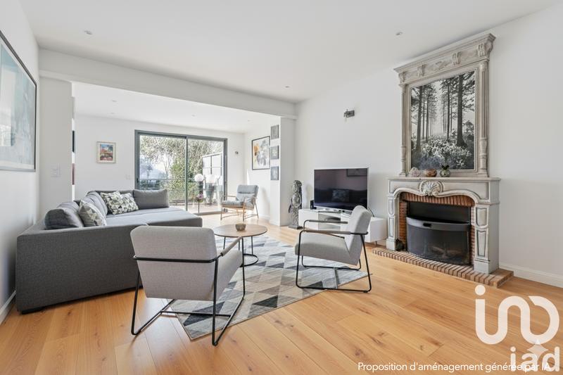 Maison - 204 m² - 8 pièces