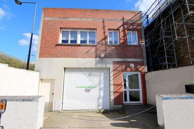 Local commercial - 322 m² - 4 pièces