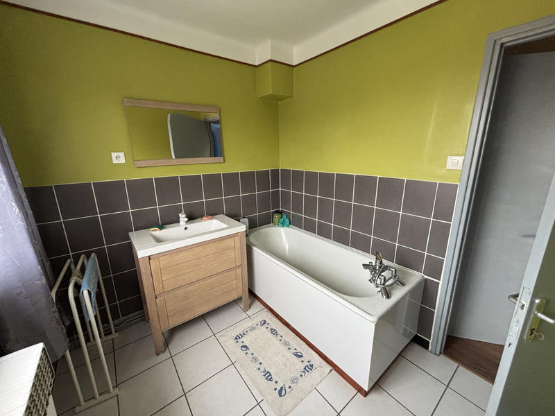 Maison - 122 m² - 7 pièces