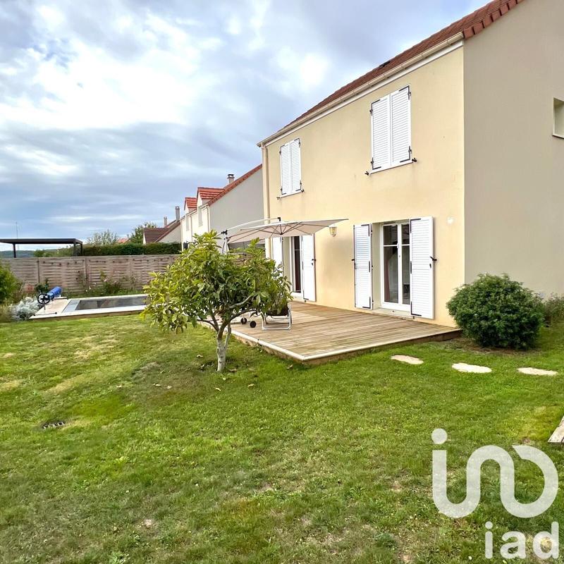 Maison - 90 m² - 5 pièces