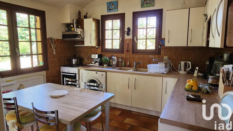 Maison - 219 m² - 6 pièces