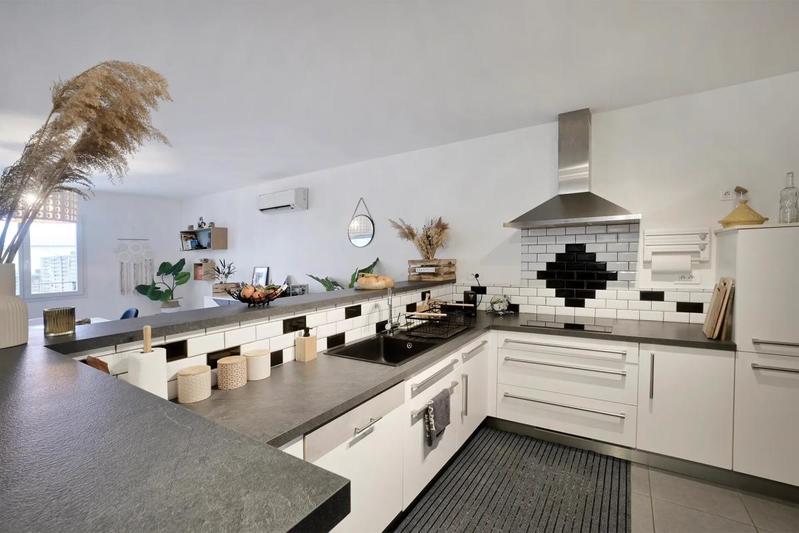 Maison - 97 m² - 4 pièces