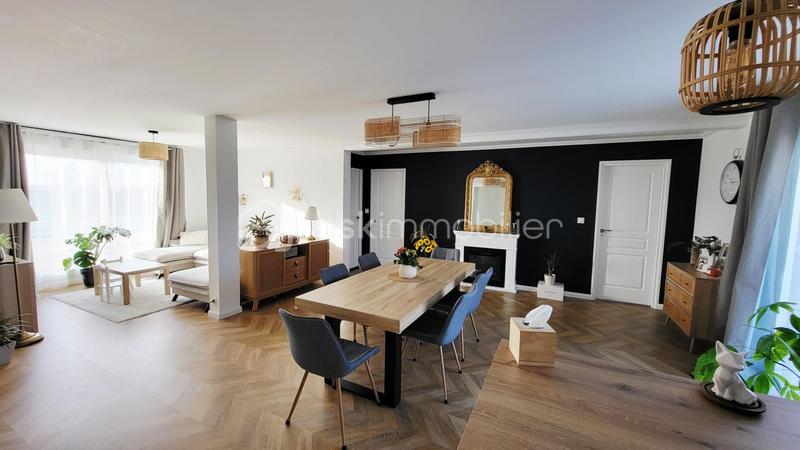 Appartement - 96 m² - 5 pièces