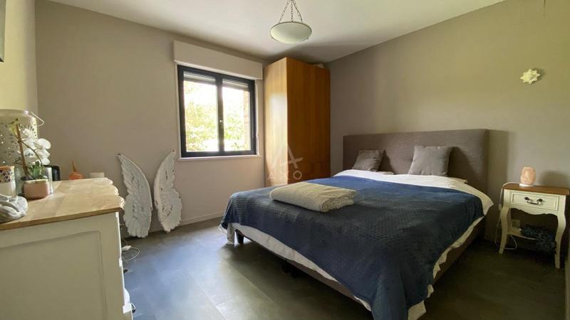 Maison - 275 m² - 8 pièces