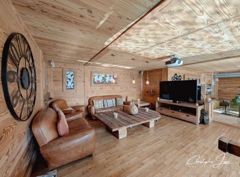 Villa - 231 m² - 5 pièces