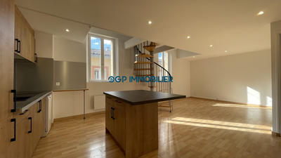 Maison - 82 m² - 4 pièces