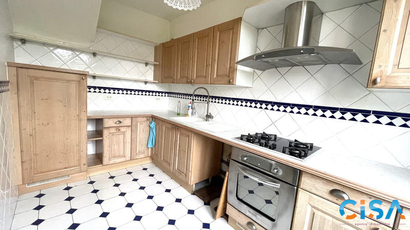 Maison ancienne - 177 m² - 8 pièces