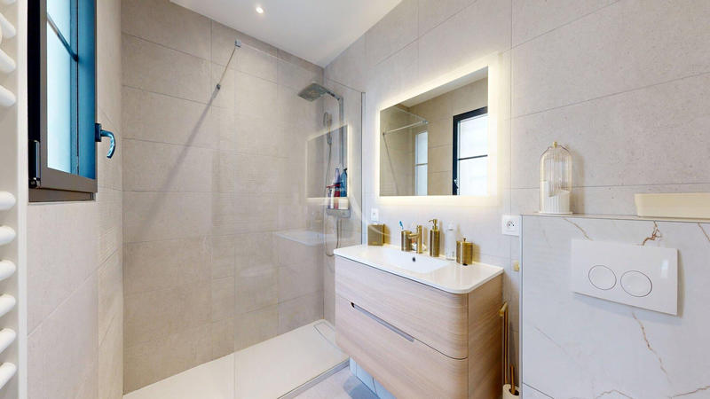 Villa - 165 m² - 10 pièces