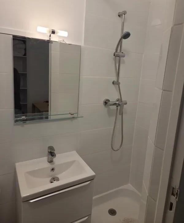 Studio - 13 m² - 1 pièce