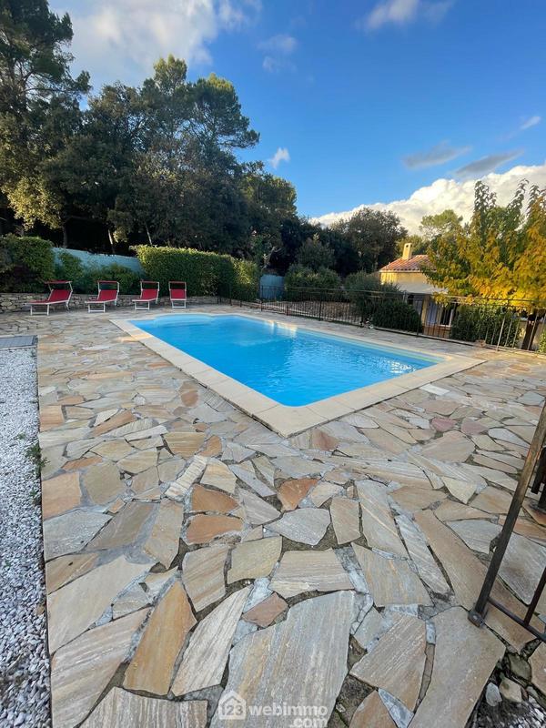 Villa - 82 m² - 4 pièces