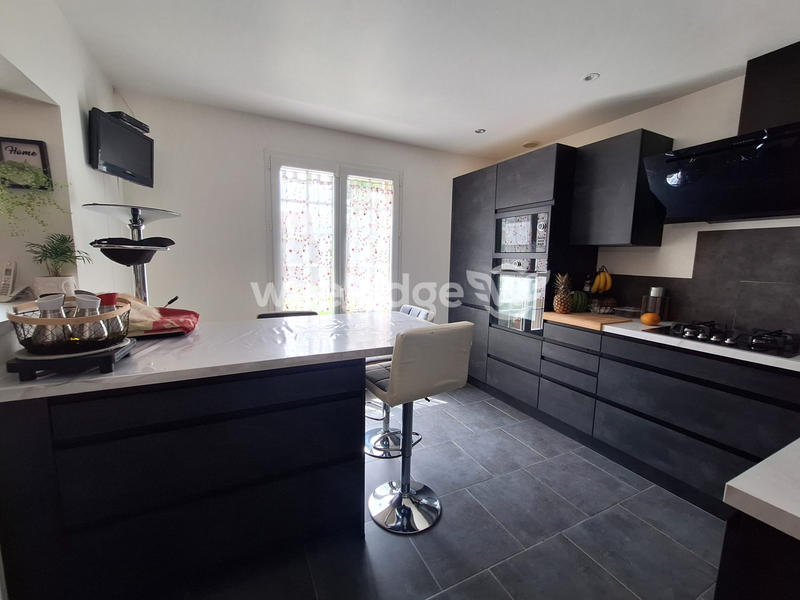 Maison - 151 m² - 7 pièces