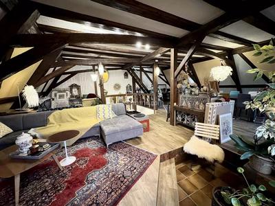 Appartement - 207 m² - 6 pièces