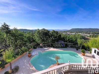 Maison - 160 m² - 7 pièces