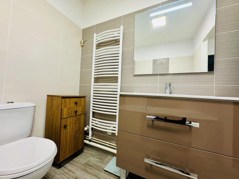 Appartement - 90 m² - 4 pièces