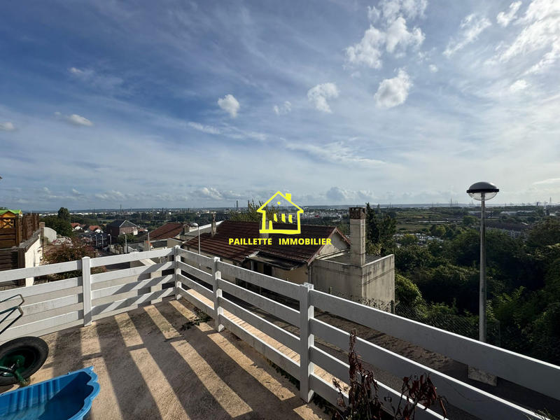 Maison - 90 m² - 3 pièces