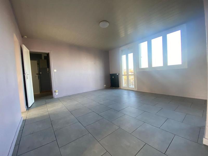 Appartement - 77 m² - 4 pièces