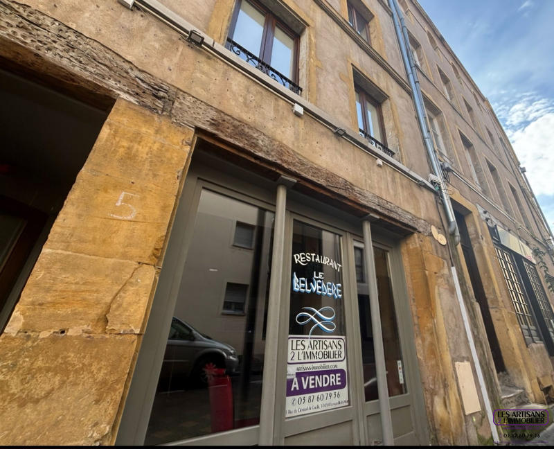 Local commercial - 110 m²