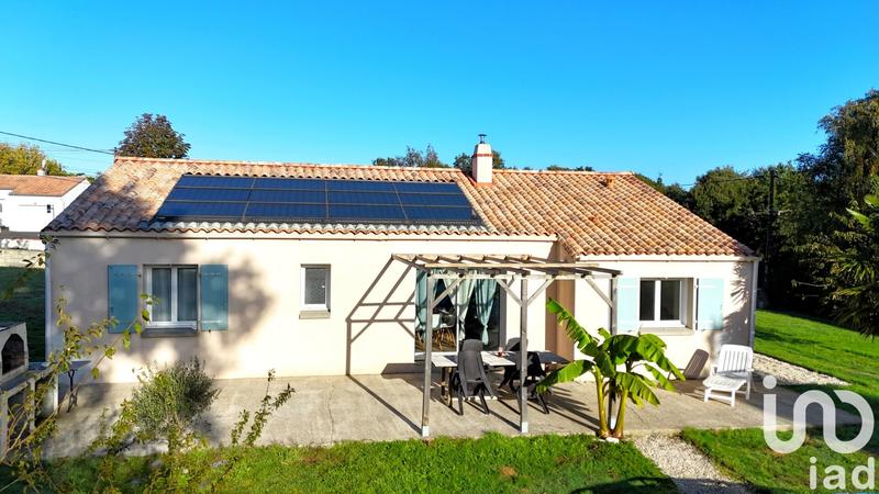 Maison - 98 m² - 4 pièces