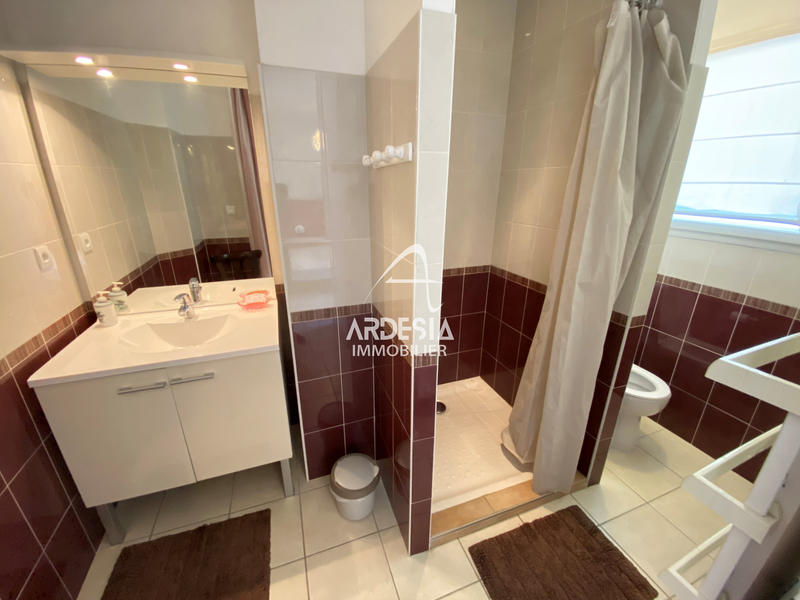 Maison - 196 m² - 15 pièces