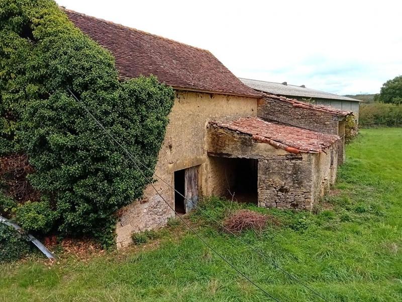 Maison - 740 m² - 3 pièces
