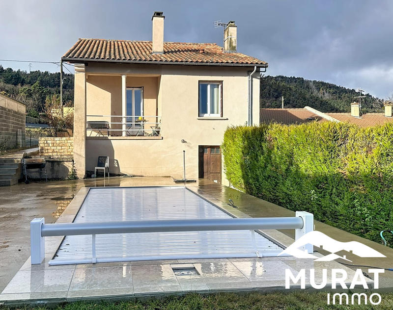 Maison - 102 m² - 5 pièces