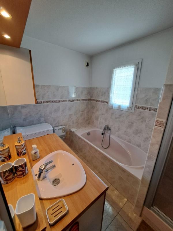 Appartement - 65 m² - 2 pièces