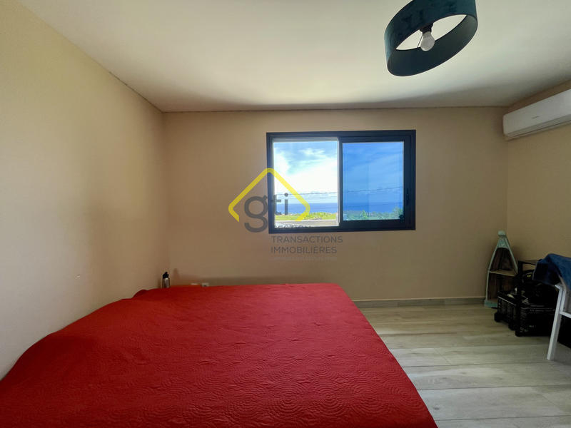 Maison - 180 m² - 7 pièces