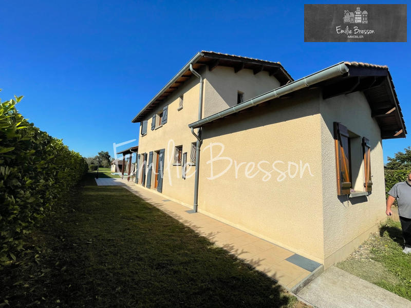 Maison - 110 m² - 4 pièces