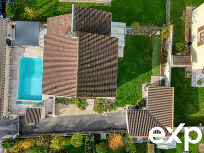 Maison - 121 m² - 7 pièces