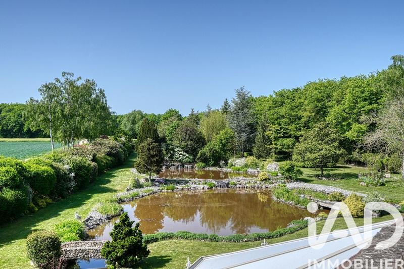 Maison - 290 m² - 8 pièces