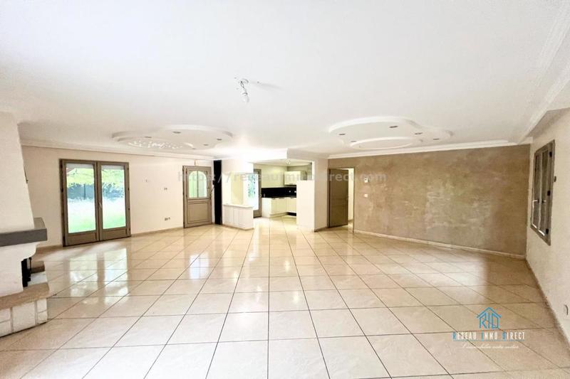 Maison traditionnelle - 114 m² - 4 pièces