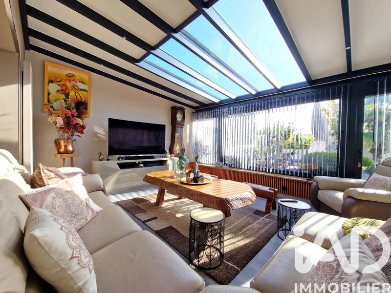 Maison - 208 m² - 5 pièces