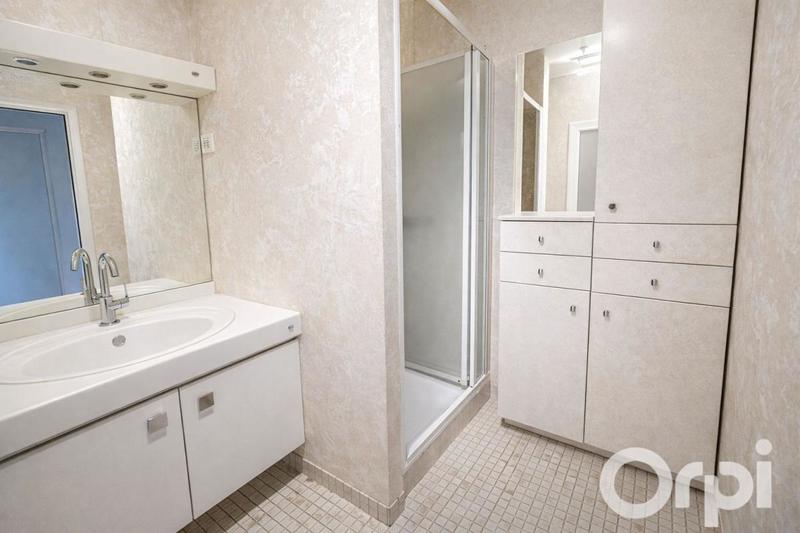 Appartement - 92 m² - 4 pièces