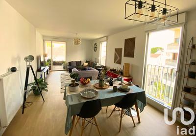 Appartement - 84 m² - 4 pièces