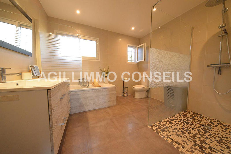 Villa - 140 m² - 5 pièces