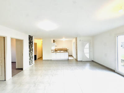 Maison - 103 m² - 5 pièces