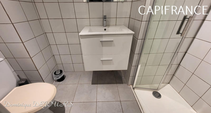 Maison - 205 m² - 11 pièces