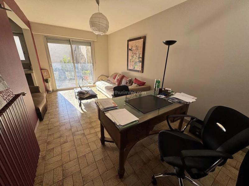 Maison - 200 m² - 8 pièces