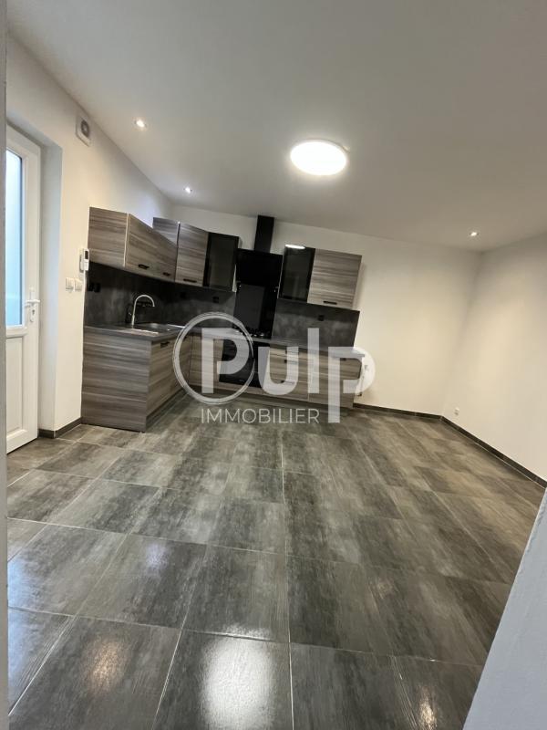 Maison de ville - 87 m² - 4 pièces