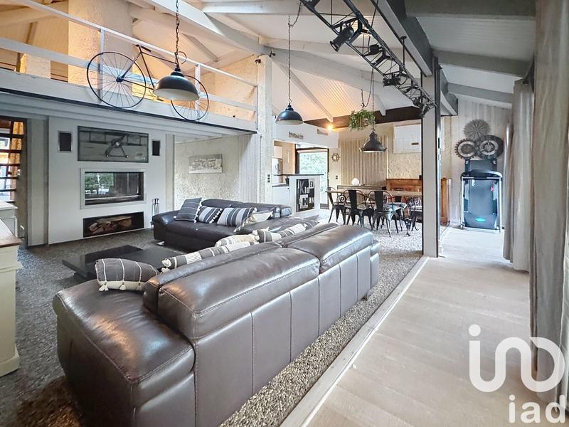 Maison - 137 m² - 5 pièces