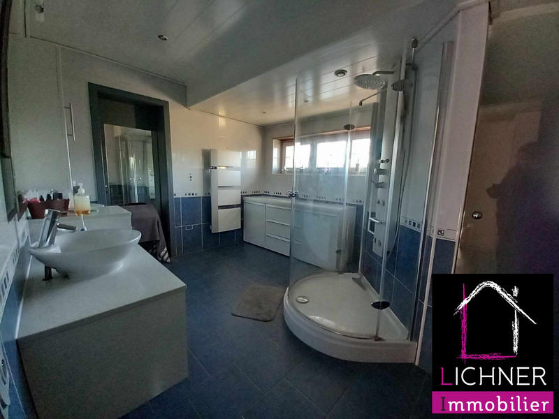 Maison - 167 m² - 5 pièces