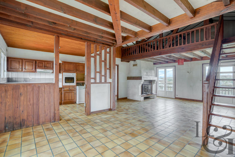 Maison - 98 m² - 4 pièces