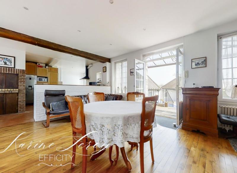 Maison - 400 m² - 12 pièces