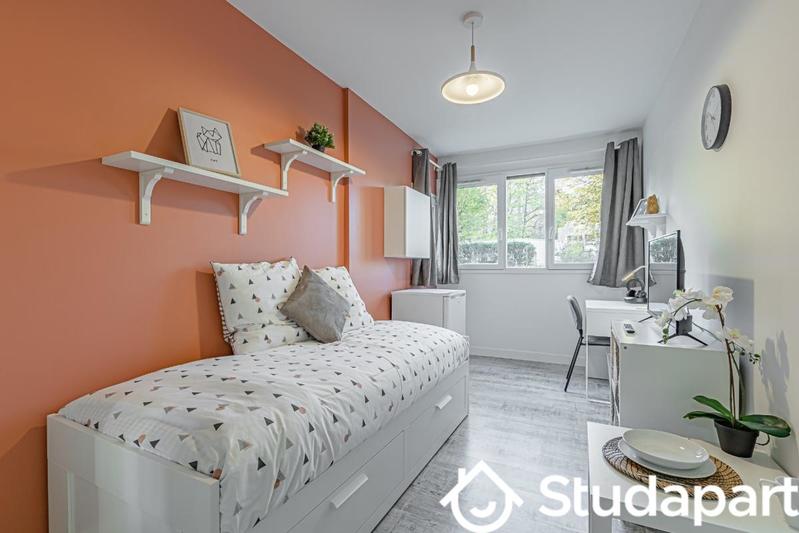 Chambre - 10 m² - 1 pièce