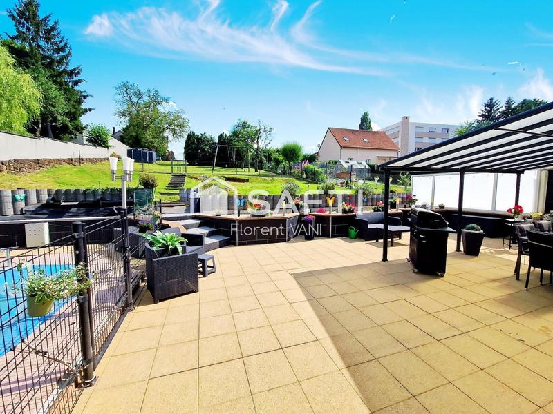 Maison - 155 m² - 7 pièces