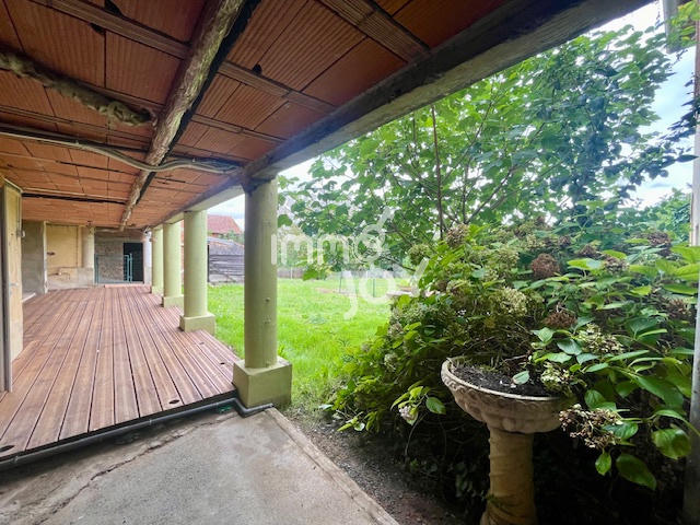 Maison - 180 m² - 7 pièces