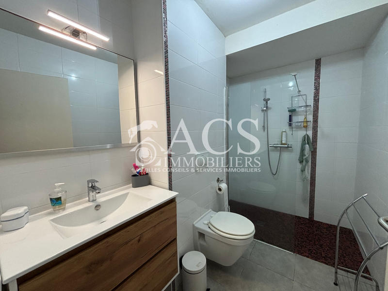 Appartement - 60 m² - 3 pièces