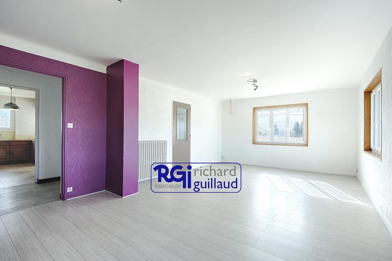 Maison - 200 m² - 7 pièces