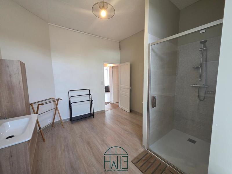 Demeure - 91 m² - 5 pièces