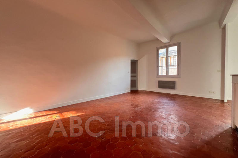 Appartement - 64 m² - 2 pièces